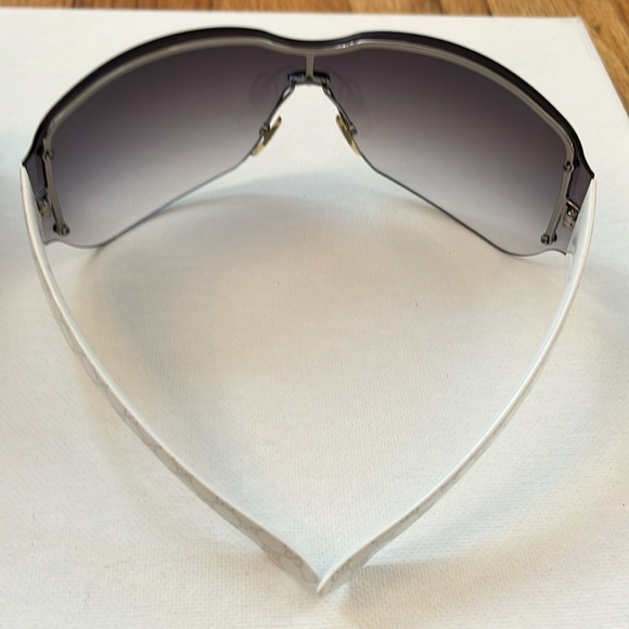Authentic vintage Gucci Mask shaped frame sunglasses with case! - Picture 10 of 10